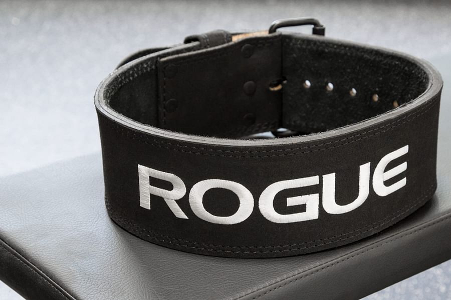 colorful embroidery weightlifting belt