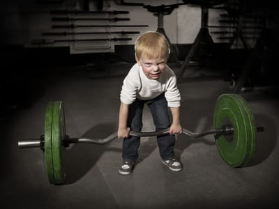 Debunking the Myth: Does Weight Lifting Stunt Growth in Adolescents?