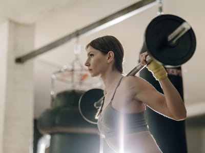 Exploring the Best Weightlifting Techniques for Beginners: Mastering Form and Safety