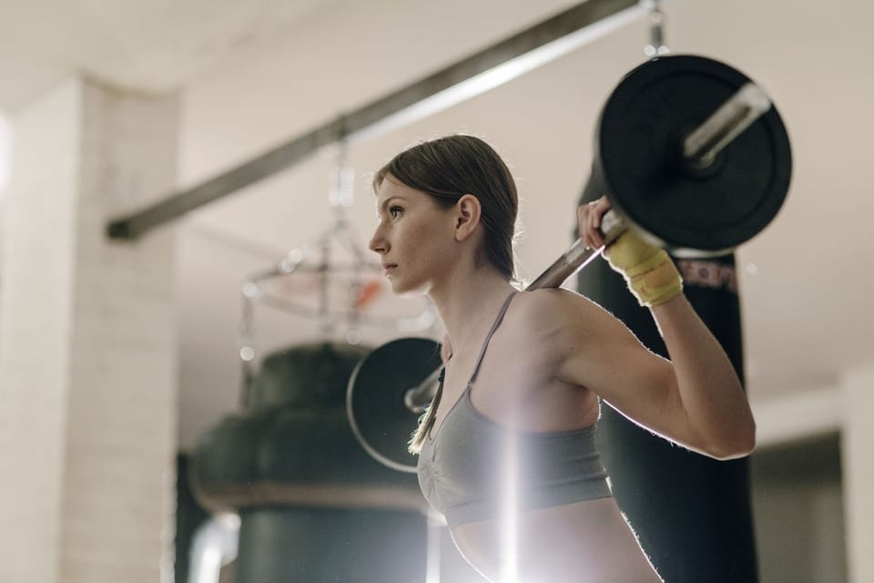 Exploring the Best Weightlifting Techniques for Beginners: Mastering Form and Safety