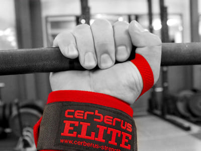 How to Select and Use Weight Lifting Wrist Wraps for Enhanced Performance