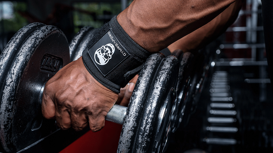 Understanding the Role of Weight Lifting Wrist Wraps and How to Use Them